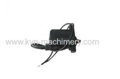 Car seat regulator coil sound the horn