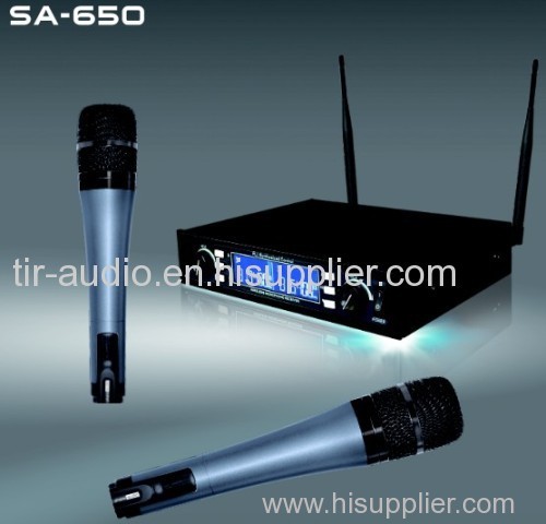Dual channels wireless microphone system