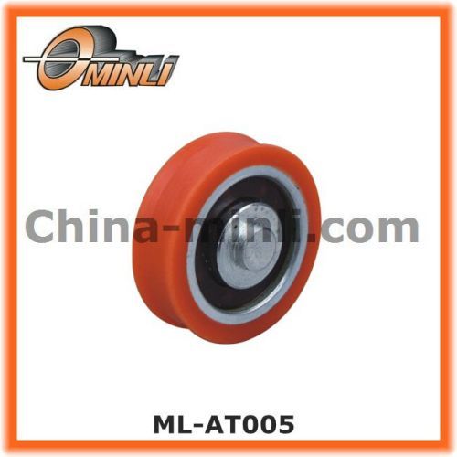 Plastic roller for adjustable window pulley