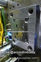 The plastic injection mold of bushing