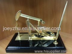Zinc Alloy & Wood Oilfiled Pumping Unit Model with Pen Holder