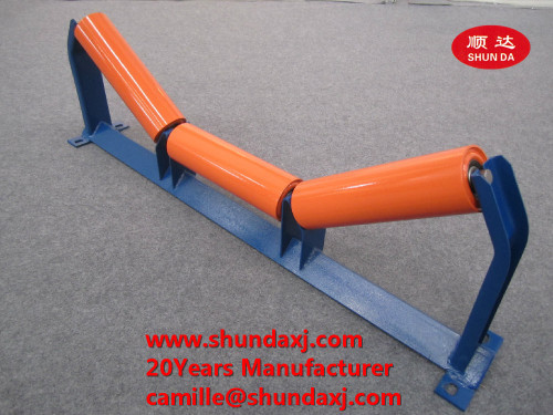 Carrier trough roller for conveyor