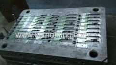 Hot runner for plastic injection mould