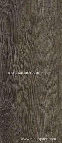 vinyl planks flooring with wear layer