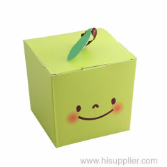 Lovely color paper Christmas Box for apple