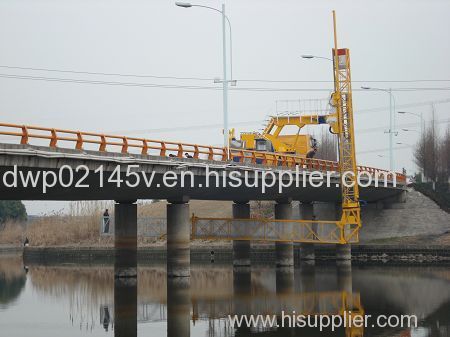 Under Bridge Inspection Truck