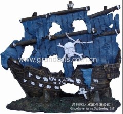 aquarium sunk boat wrek boat decor