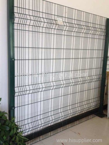 china supplier v folds pvc coated welded wire mesh fence