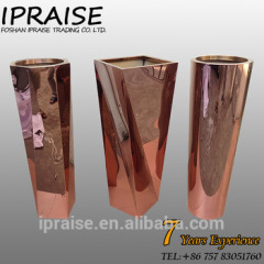 China hot sales of the tall slim metal vase for wedding decoration