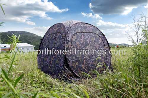 Pop up camo doghouse