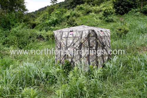 Outdoor camo hunting hub blind