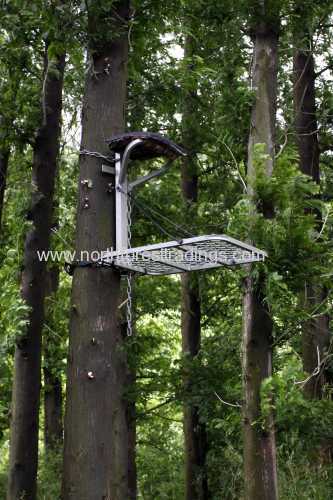 Outdoor one man hang on tree stand