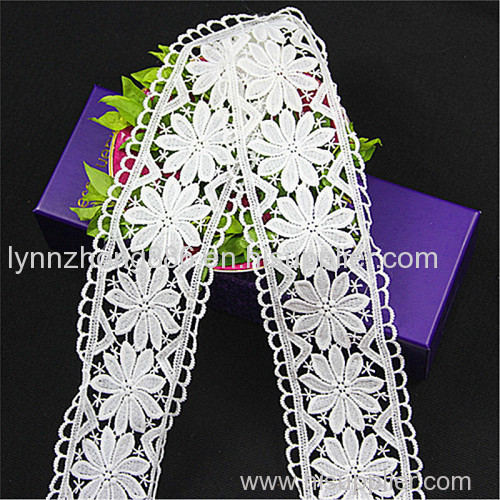 chemical border indian lace trim