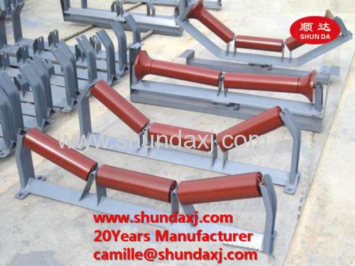 friction aligning conveyor roller for powder used