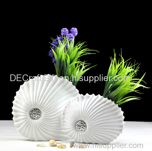 Customized Indoor Decorative Resin Vases