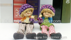 Polyresin figurine of people valuable souvenir gift