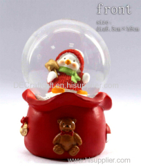 Indoor Polyresin Snow Globe Souvenir Gift Human Snow Globe