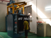 Spray sand machine