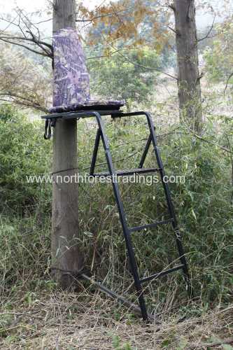 Outdoor ladder tree stand