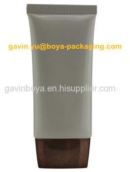 Large volume plastic tube for cosmetic with flat screw cap