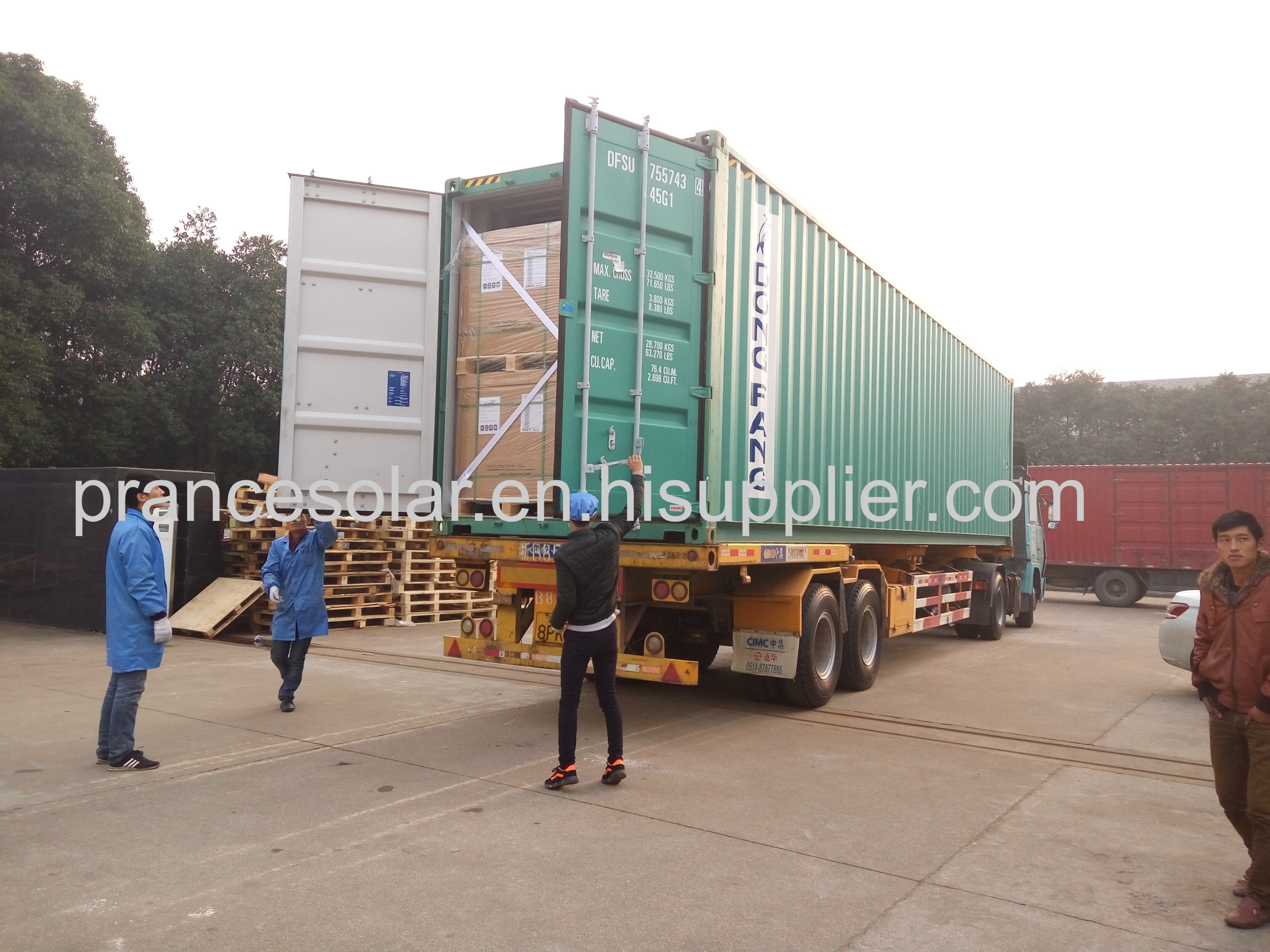 Solar modules packing shipments