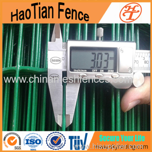 High quality PVC coated wire mesh fence