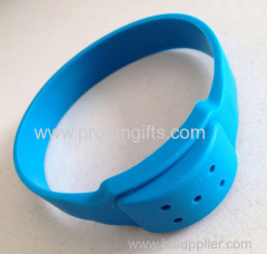 Silicone mosquito repellent bracelet