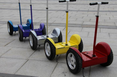 locomotive and cart folklift