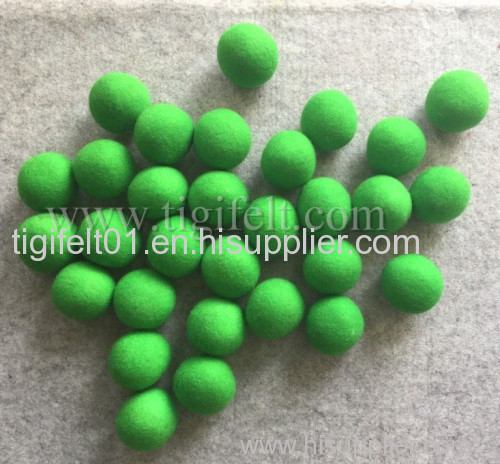 green color wool laundry balls