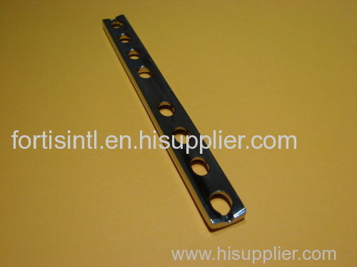 Dynamic Compression Narrow Plate DCP 8 Hole 135mm Length Orthopedic Instrument