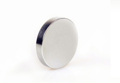 Sintered Neodymium D10mm Disc Magnet With NiCuNi Coating for sale
