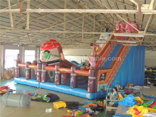 Pirate inflatable movable playground spongebob giant inflatable bouncers