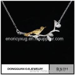 BLN011 Fashionable Silver Pendant Necklace