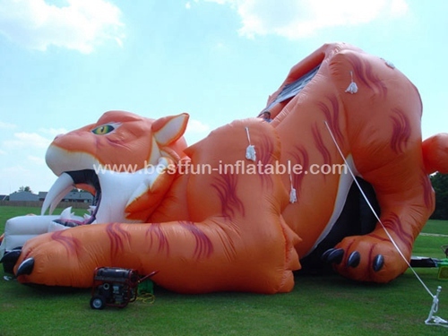 Inflatable sabre-tooth kids slides