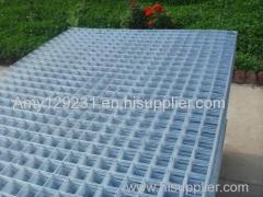 welded wire mesh fence