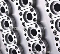 Cosmetic bottle preform mould