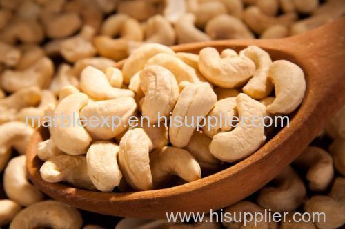 Raw and processed cashew nuts