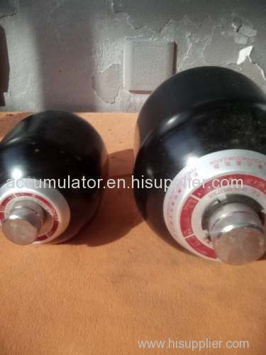 MINI BLADDER TYPE HYDRAULIC ACCUMULATOR VOLUME 0.75 LITER