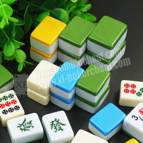 Customize Square Wooden Casino Magic Dice With Painting Table Remote Control