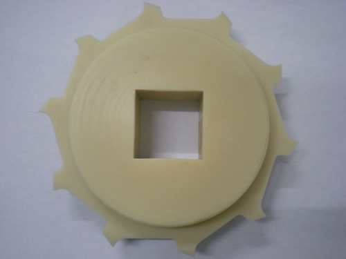 Plastic sprocket for RTB modular belting roller top conveyor chain