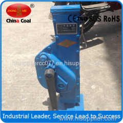 Ratchet Rail Jack with Safety Crane Handle