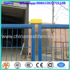6 feet square tube PVC coated temporary fence connector with top and base