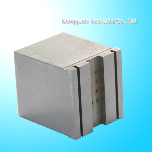 Plastic mould part manufacturer with Hardness 58-60 HRC JAE mold spare parts