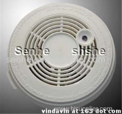 independent low power consumption carbon monoxide smoke detector with alarm output