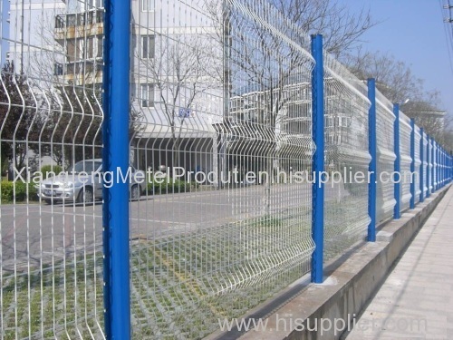 highway guardrail / highway fencing