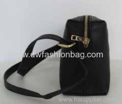 Black PU handbag/ Fashion zipper cross bag /Eyelet in front