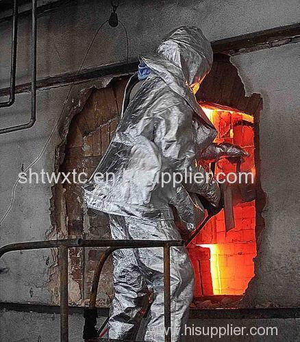 Non-destructive pore opening on industrial furnace walls