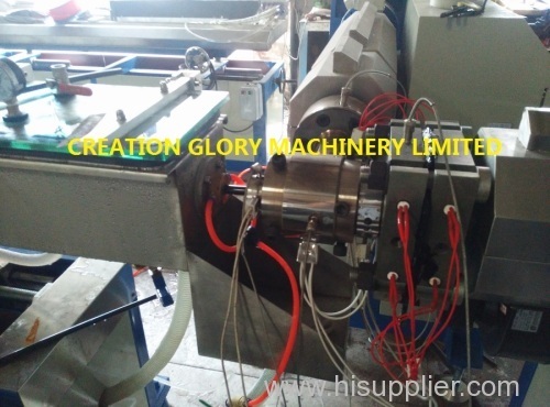 High capacity double layer plastic pipe extruding machine
