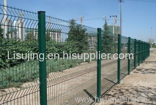 Professional curvy welded wire mesh fence