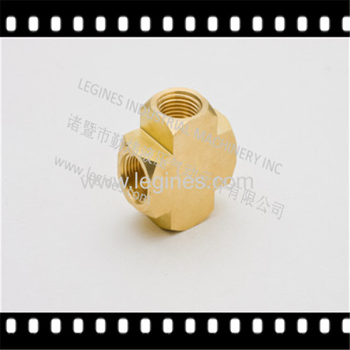 PIPE FITTINGS MALE RUN TEE